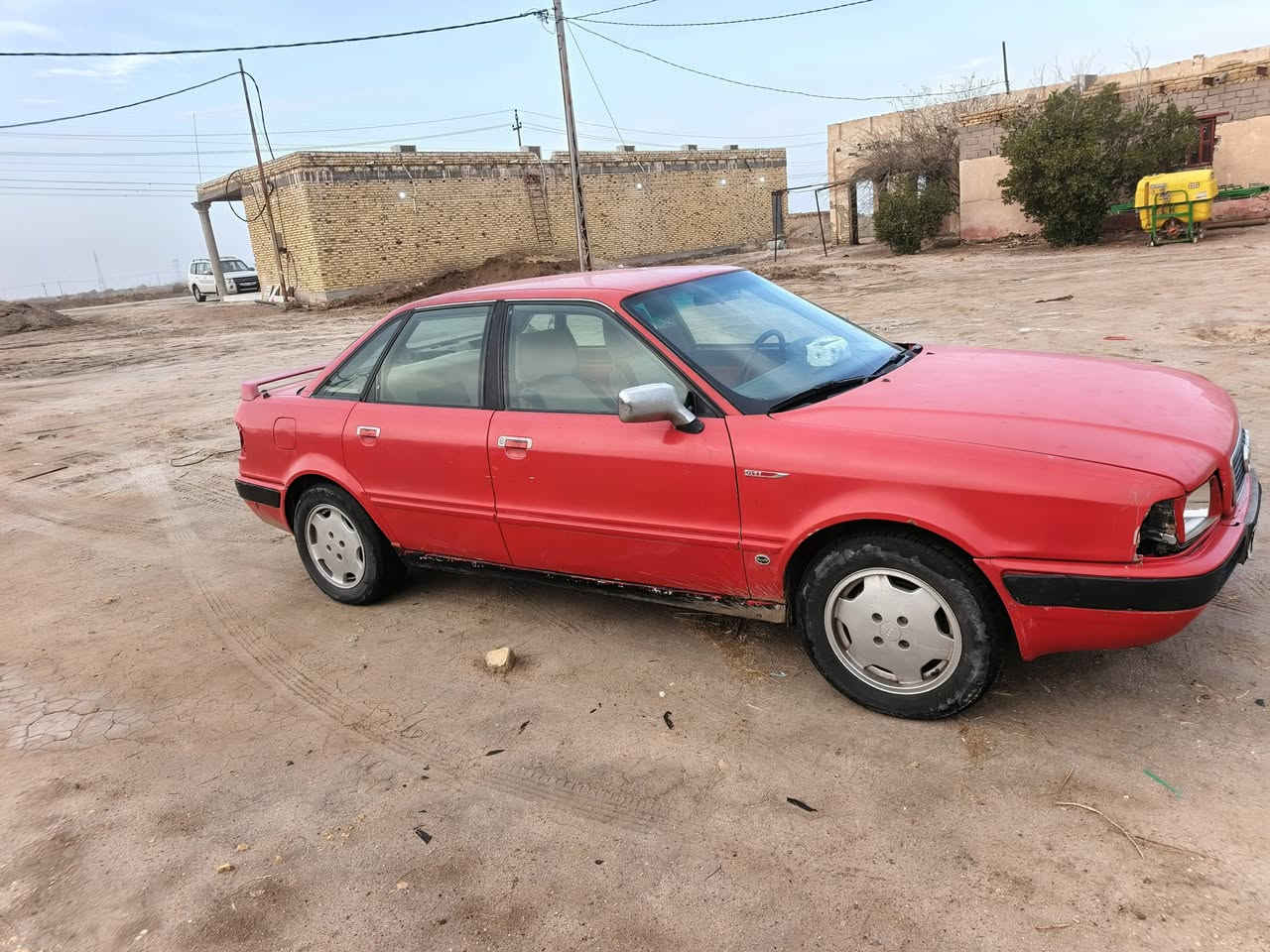 السلام عليكم
اودي للبيع موديل 92 كير عادي رياضي كير ومحرك ع الشرط حدادية نص عمر  تحويل مباشر سنوية جديدة مشروع وطني نقصها تبريد فقط

السعر 45 وبيها مجال بسيط 

العنوان السماوة قضاء الخضر الاتصال على الرقم ***********
