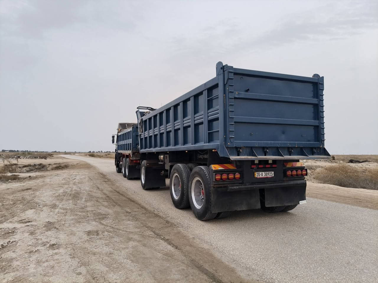 السلام عليكم للبيع البي مديل 92رقم اديالى إنكليزي بسمي مربوطه اثلاث لوحات محرك جديد35دبل تيربو كير210جديد مجموعه جيئف شاصي ابلاد گلاب مكفول شاصي وأقماره بدون صبغ دوشمه جديدة تخم تاير والعربانه شاصي 14مكفول شريط على طوله دناكير 16حداديه جديده ونج نساف رجائن مكلف بالنشر للاستفسار ***********
