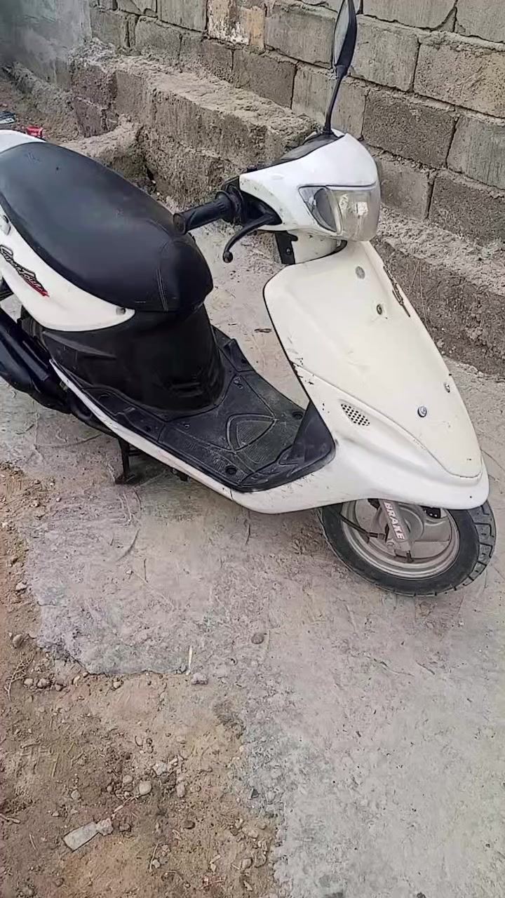 دراجه 120 للبيع دراجه نظيفه كهربائيات كلش شغاله الجيجات والكتف مال السلف بس هاي بهاص بس هاي عطلانه بيها سعر 300 بها مجال يجي خاص


**إذا كنت صاحب هذا الإعلان وتريد حذفه لأي سبب، رجاءا أرسل رسالة إلى الدعم الفني**