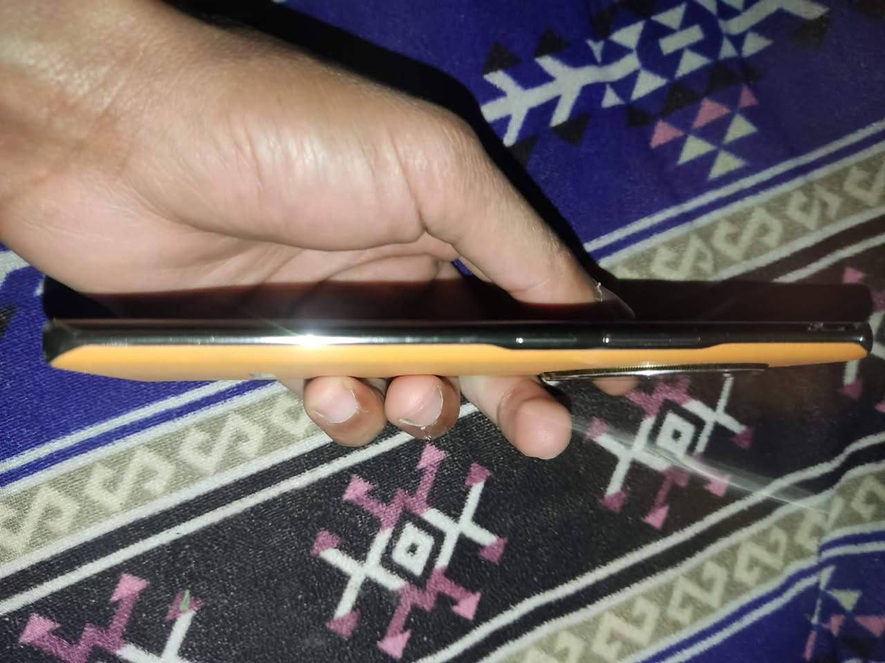 موبايل هونر اكس 9 سي نضيف كلشي مابيه بس ضربه بل حافه ما مثره على لمس كتب سعرك اذا عجبني ادخلك خاص


**إذا كنت صاحب هذا الإعلان وتريد حذفه لأي سبب، رجاءا أرسل رسالة إلى الدعم الفني**