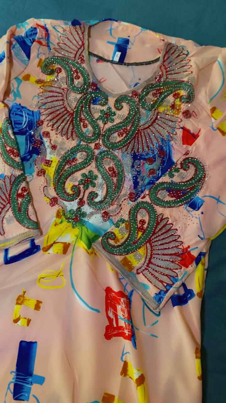 مخور رمضاني كلش نازك 
الصدر تطريز وستراس 
القياس ( لارج - اكس لارج - 2 اكس لارج)

السعر 15 الف بغداد, العراق


**إذا كنت صاحب هذا الإعلان وتريد حذفه لأي سبب، رجاءا أرسل رسالة إلى الدعم الفني**