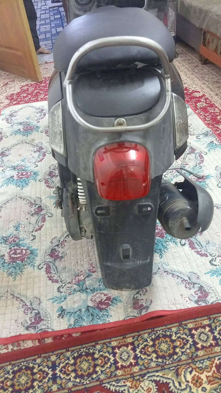 دراجه بوليس مكينه نظيفة وناعم كهربائيه كله شغاله سلف وهندر مكاني زراعي الخطيب السعر ٤٥٠ اتصل واتساب فقط ***********
