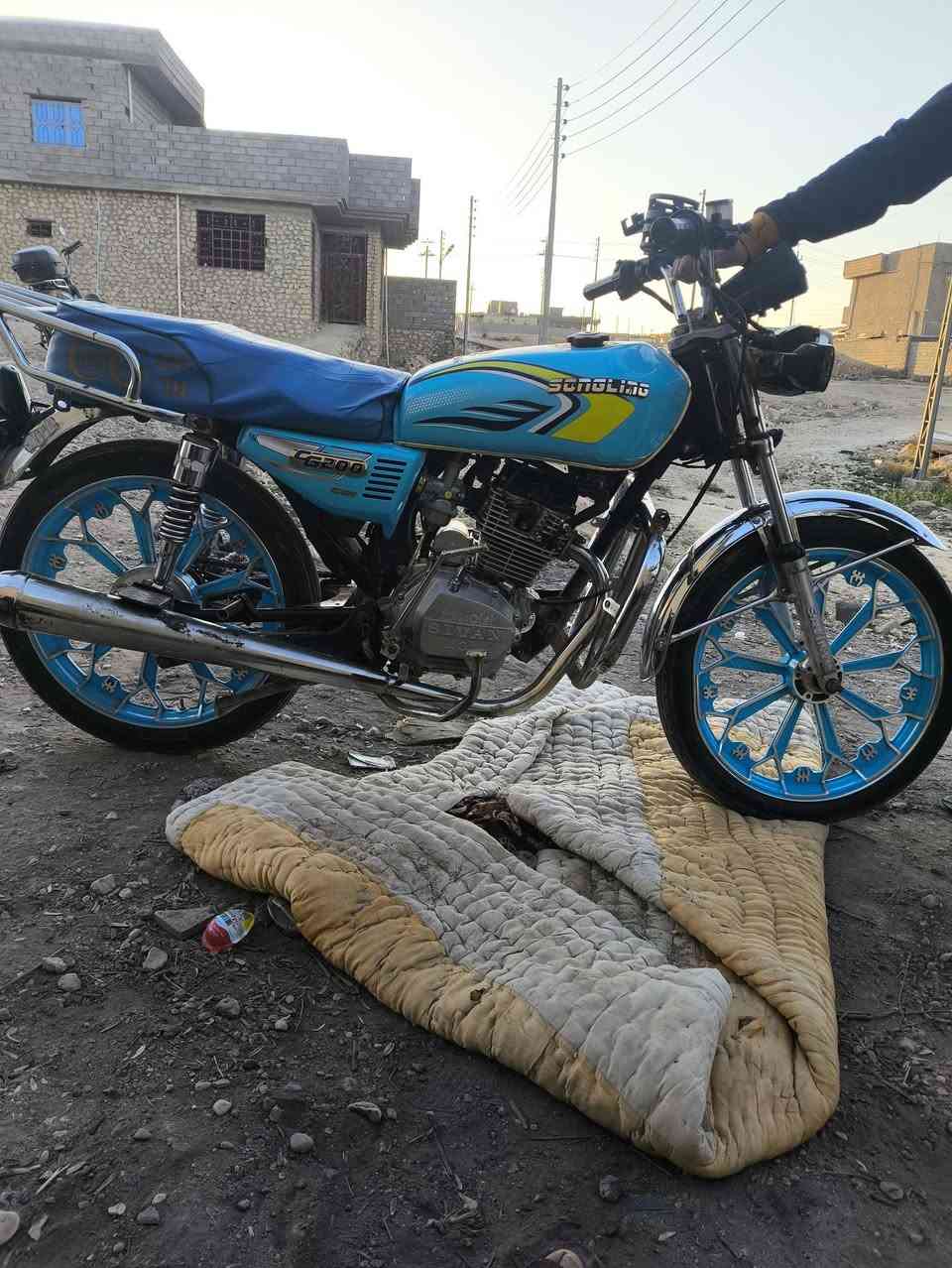 بسم الله وصلاه ع نبي محمد وآل محمد 🌺
اخون مكلف بل نشر الي يرده يتصل ع راعيه 
متاح ماطور بانزين ايراني مكفول  مسجل  مرقم بسم راعيه سنويه ورقم كامل  موديل 21 محدثه 24 محرك كير كله جديد 
ب 950 بيه مجال لشراي 
مكان حديثه شيخ حديد يوجد توصيل حسب الاتفاق لشراي يتصل ويدلل 
0‏‪0786 833 3634‬‏
