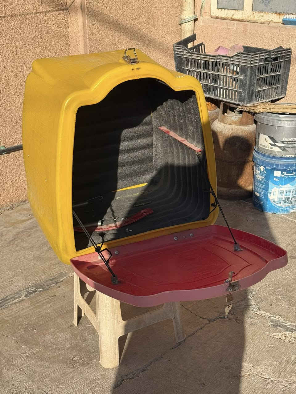 صندوق توصيل للبيع مستخدم كلش قليل السعر 25 الف
للتواصل ***********

***********
