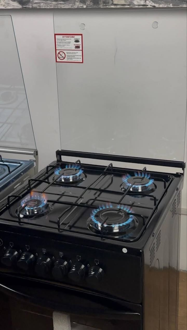 الأكثر مبيعاً طباخ لورد بضمان سنه 
 ومواصفات عالية

 50 × 50
 • غطاء زجاجي مقاوم للكسر.
 • أربع مشاعل بنظام البوري 
 • نار زرقاء وعالية 
فرن  مزدوج تشغيل من فوق ومن الأسفل كل نقطة على حدى او معاً

السعر/  275 

متوفر الون الاسود

*********** الاستفسار واتساب تلكرام
