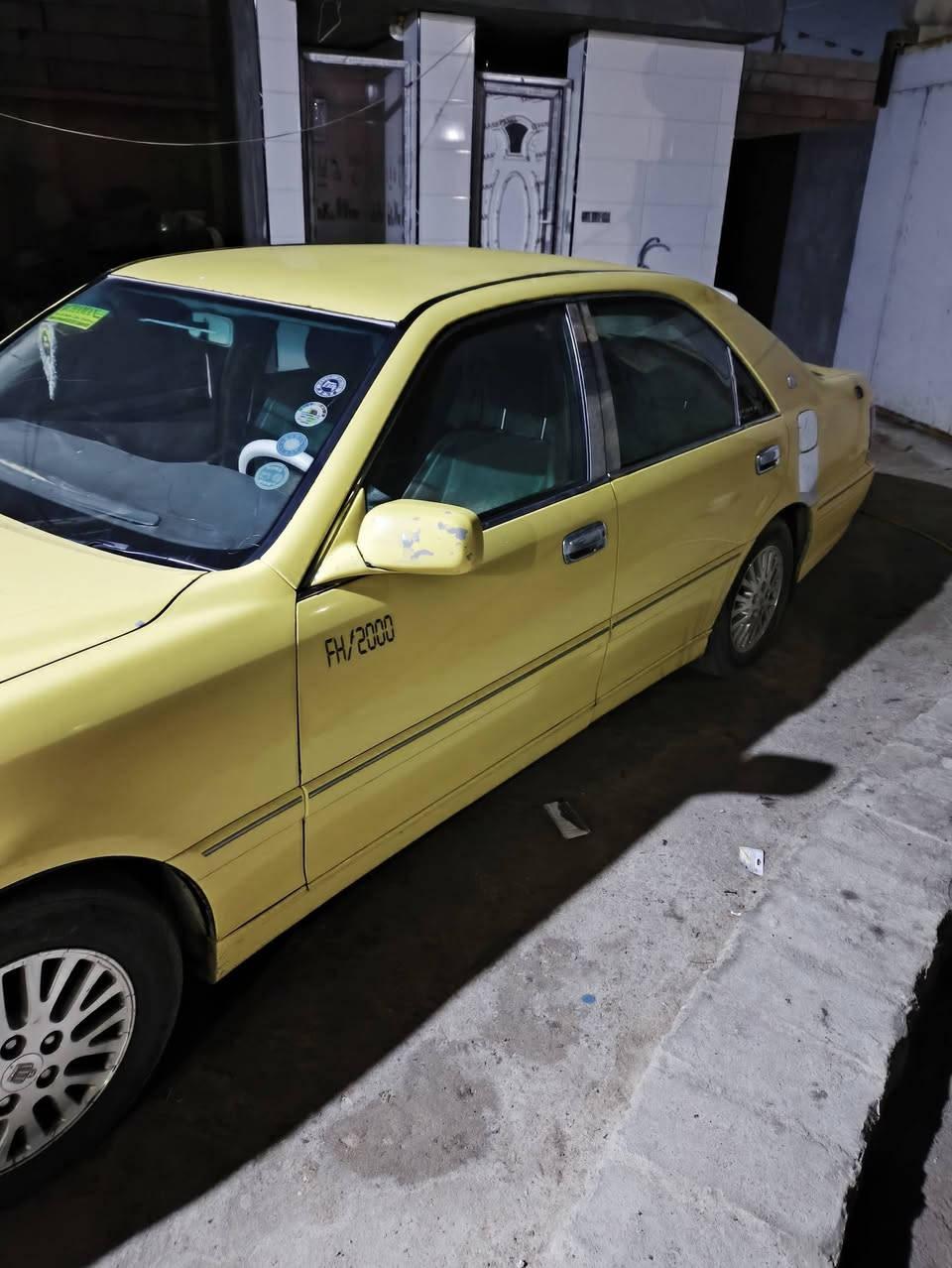 سلام عليكم جنون اصفر رقم صدامي سياره بيه كصه جنطه اصولي سياره بس ما تداور اسويلك بيه وكاله فقط بيع او مراوس ترهم مكاني بصره سعر 50وبل خدمه ***********
