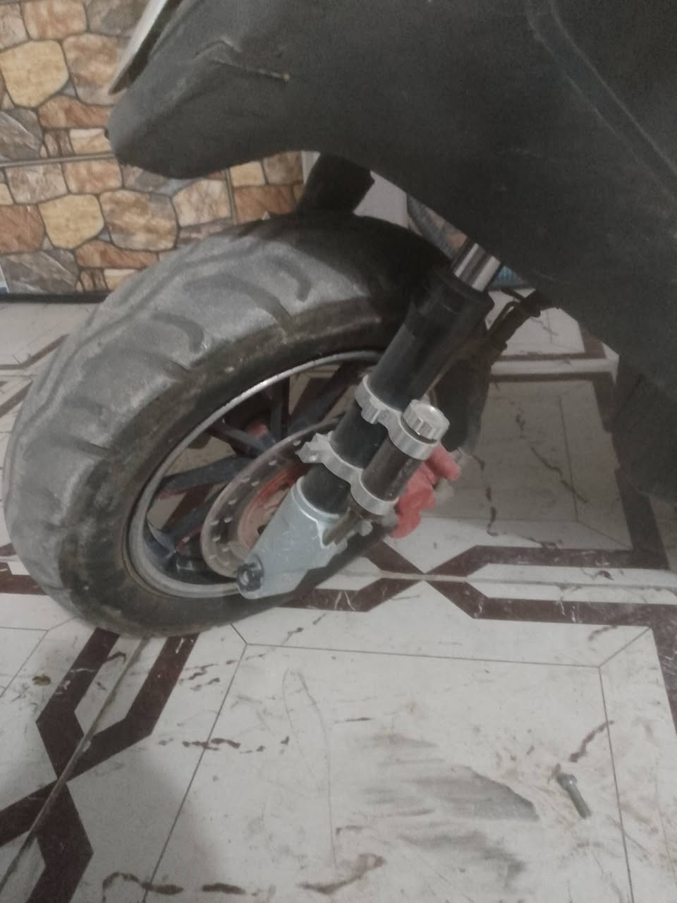 ماكس عدله دراجه مكينه ما مفتوحه دراجه طفت كطعت نار انبيع عل وضعه وشرط ابيع مكينه شغاله وسليمه بيه تزويد وصالنصه اف ام سعر 250 قفل قفل شراي يتصل ويجي يأخذه ***********
