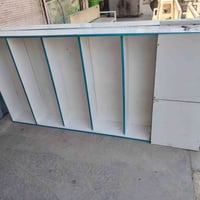 رفوف للبيع العدد 2 الاتصال برقم 07808899171