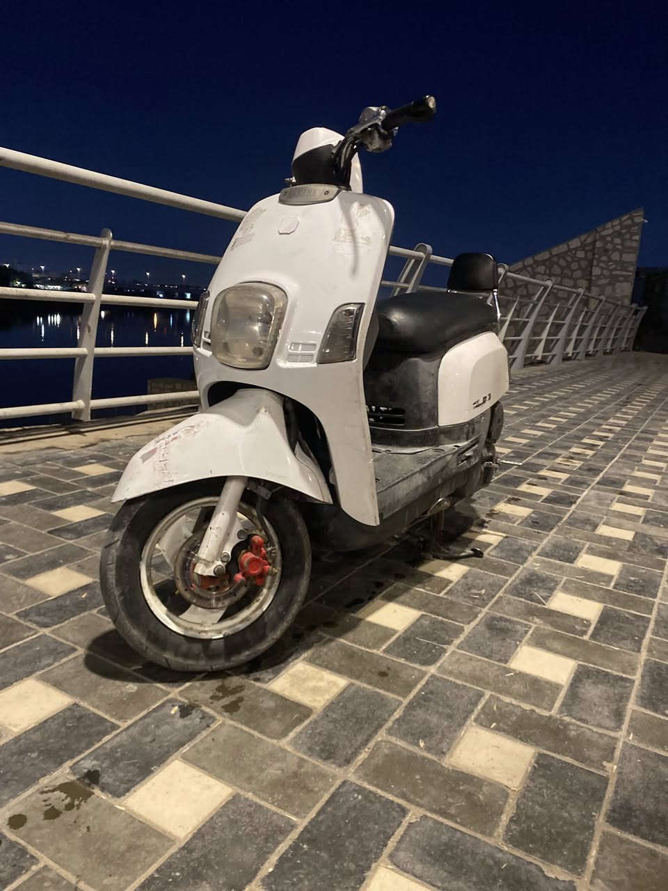 بوليس بلاديه نكره سلف مكينه ناعمه وياهه دمام صوته فول رايده ب٦٠٠بي مجال لشراي مكاني بغداد ***********
