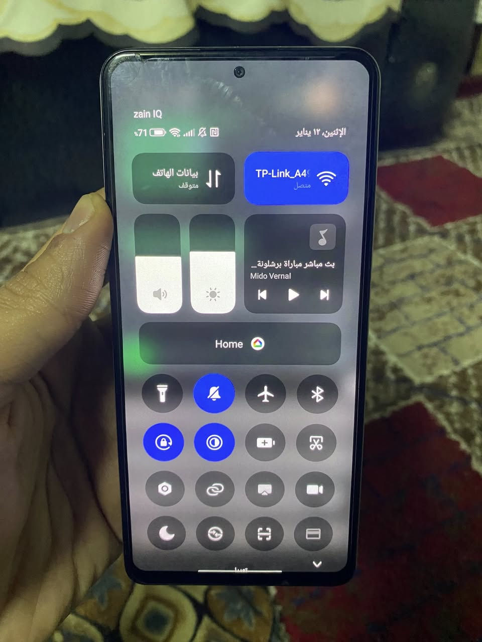 بوكو F4 ذاكره 256 رام 8+8 فول فول نظافه شخط مابي اخو الجديد بدون ملحقات سعر 220 مجال بسيط للشراي ***********
