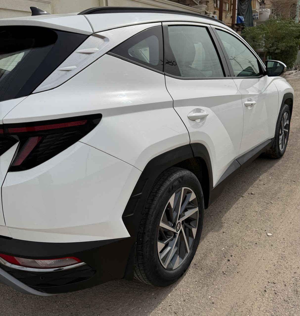 سلام عليكم توسان البيع موديل 2024 رقم اربيل السياره ماشيه 26 بيه مكانين بارد سعره 205$ مكان السياره البصرة ***********
