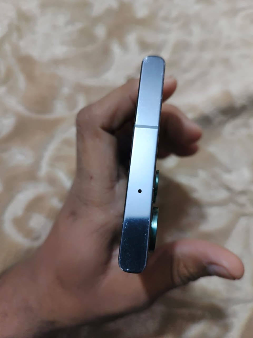 📱 للبيع: Samsung Galaxy S23 Ultra
✨ الحالة: ممتازة / استعمال نظيف
📦 السعة: 256GB / 12GB RAM
🎨 اللون: زيتوني أنيق
🔋 البطارية: ممتازة
📸 كاميرات قوية جداً + قلم S Pen
📱 شاشة كبيرة وواضحة 120Hz
📌 الجهاز نظيف وخالي من أي عيب، كلشي أصلي
📦 مع العلبة / الشاحن ماكو)
💰 السعر: 775,000 دينار (مرواس بيفوان – نطيه فرق)
📍 العنوان: الحبيبية
📞 رقم الهاتف: ***********
