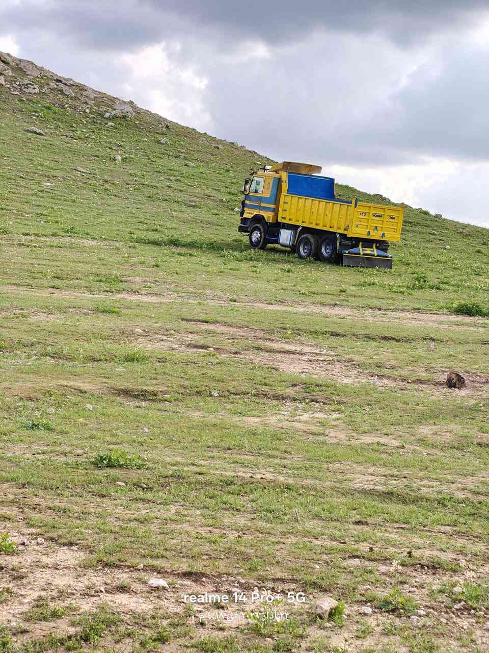 السلام عليكم سيارة سكاني للبيع موديل 91 مكينه 13سياره جاهزة لشقل متواجد عل فيس سعر 165 مجال قليل 
***********
