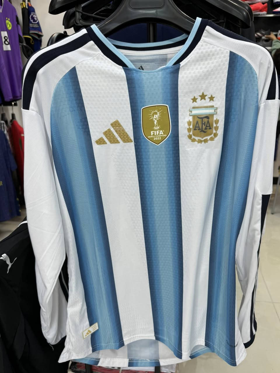 #• كل الألوان، كل المقاسات.. دريسك المفضل ينتظرك هنا. 👕
• عالم من التجهيزات الرياضية في مكان واحد.
 •شعار جلاتين الاصلي السعر صدمة نورونا ،📍موقع المحل حي الجولان قرب قاعة شعلان(الستفسار)***********
