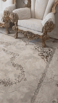 السلام عليكم ورحمة الله وبركاتة
غراض للبيع جدد نضيفات 1-تخم تركي لون أبيض عرش ذهبي وياه طبلات ثلاثه ذهبيات وبردة وعرش نضيفات كلشش 

2- تخم لون بصلي جديد كلش أسعارهن مناسبه 

الأول سعره 675 بي مجال 
                                                   أي ضرر مابيهن ومجالهن زين 
الثاني سعره 450 بي مجال 

التواصل واتساب أو أتصال على هذه الرقم ***********

يوجد تواصل على ماسنجر
