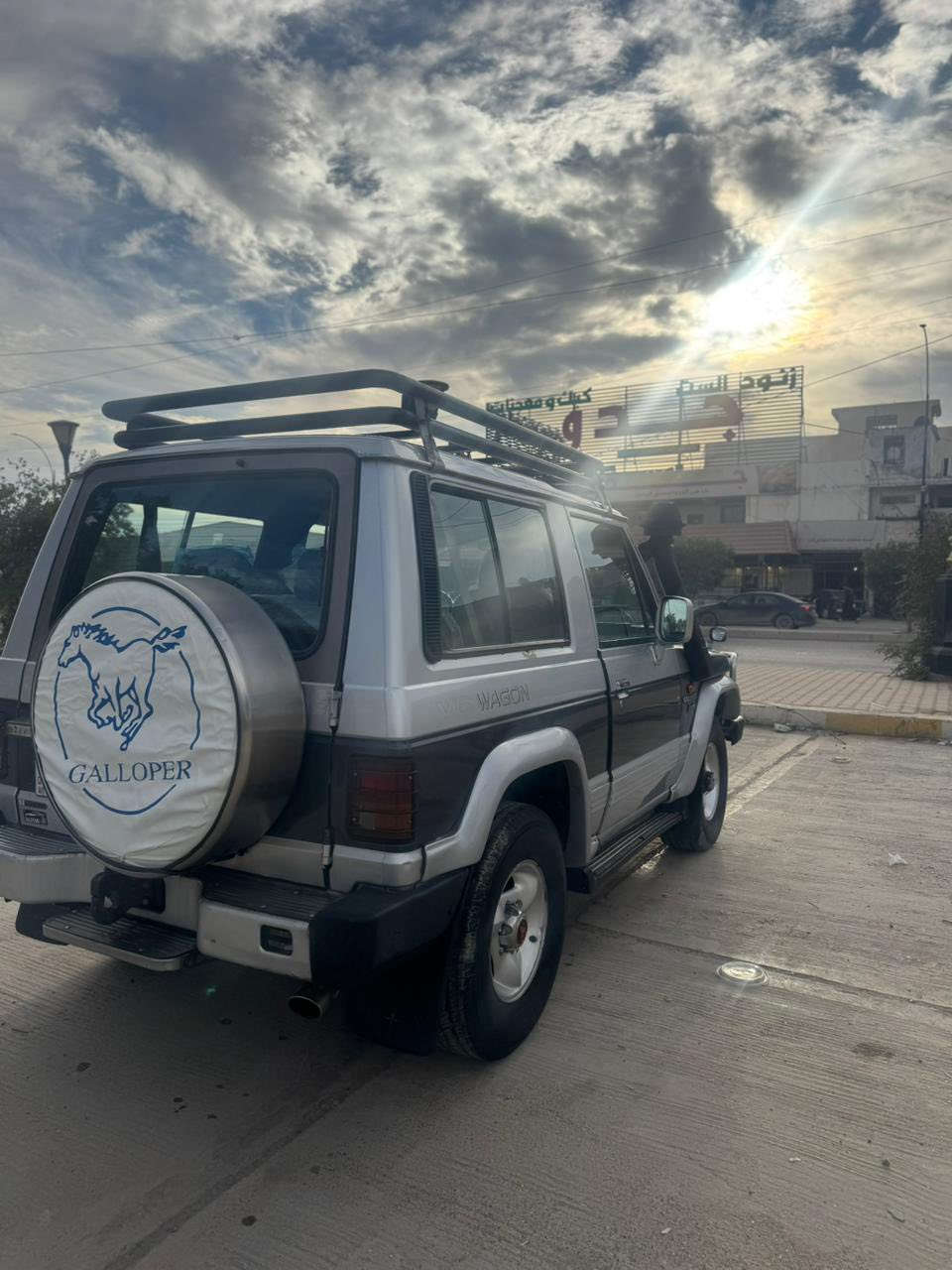 سلام عليكم للبيع كالوبر موديل 1993 كير محرك صدر تايرات كهربائيات باتري كلهن شرط سياره حلوه وجاهزه ومال جناي رقم بغداد دولي سنويه جديده رقم جديد شرط التحويل والغرامات سياره جاهزه وماناقصها كلشي بيها صبغ 3قطع سياره بلاديه كلها محرك V6 بلادي سياره فول نضافه داخل وخارج مكان السياره صلاح الدين تكريت السعر 59 وبيها مجال للأستفسار ***********
