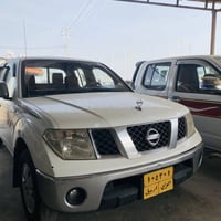 نيسان نيفارا • ٢٠١١ • قير عادي