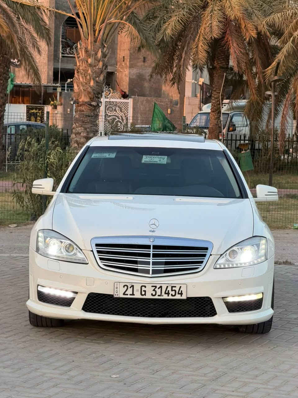 السلام عليكم مارسيدس s550 مديل 2009خليجي
مكفولة ماعدة قطعتين كلير فقط موصفات لسيارة
فول موصفات بصمة فتحة جلد شاشة جبيرة بيبان شفط جكات مكينة 8 سلندرمكفولة من لفتح رقم سليمانية سنوية بسمي تحويل مباشر 
سعر لسيارة 164$وبيهة مجال
مكان لسيارة بغداد البلديات
وهاذ رقمي ***********

