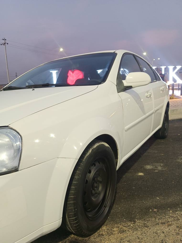 سلام علیک اخوان . اوبترا مودیل 2011 ابیض قطعتين و نص صبوغ بدون دواخل بدون اي شي كير اوتوماتيك كير و محرك بشرط مابي سرف و بخار تبريد تدفيئه يشتغل كاربائيات كل يشتغل ماشالله حلوو حيل نضيف سنوي جديد هزة جديد بطاقة بنزين موجود صاحب موجود سعر ( ٧٩) بي مجال 
رقم موبايل ***********
*********** كركوك, العراق
