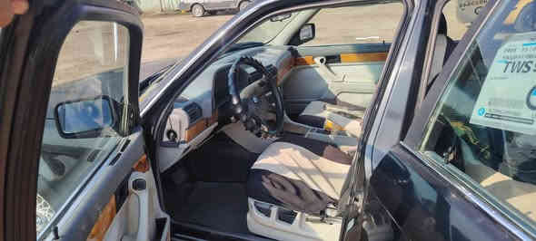 BMW دبليو730 السياره كلش حلوه رقم قادسيه 
رقم الدولي مكاني الديوانيه الحمزه الشرقي 
تاير جديد صدر امامي خلفي كير مكينه اكسن شرط 
دواخل ثلجي السياره كلش نضيفه 
رقم الهاتف ***********
رقم الهاتف ***********
السعر 52 وبيها مجال السياره بأسمي
