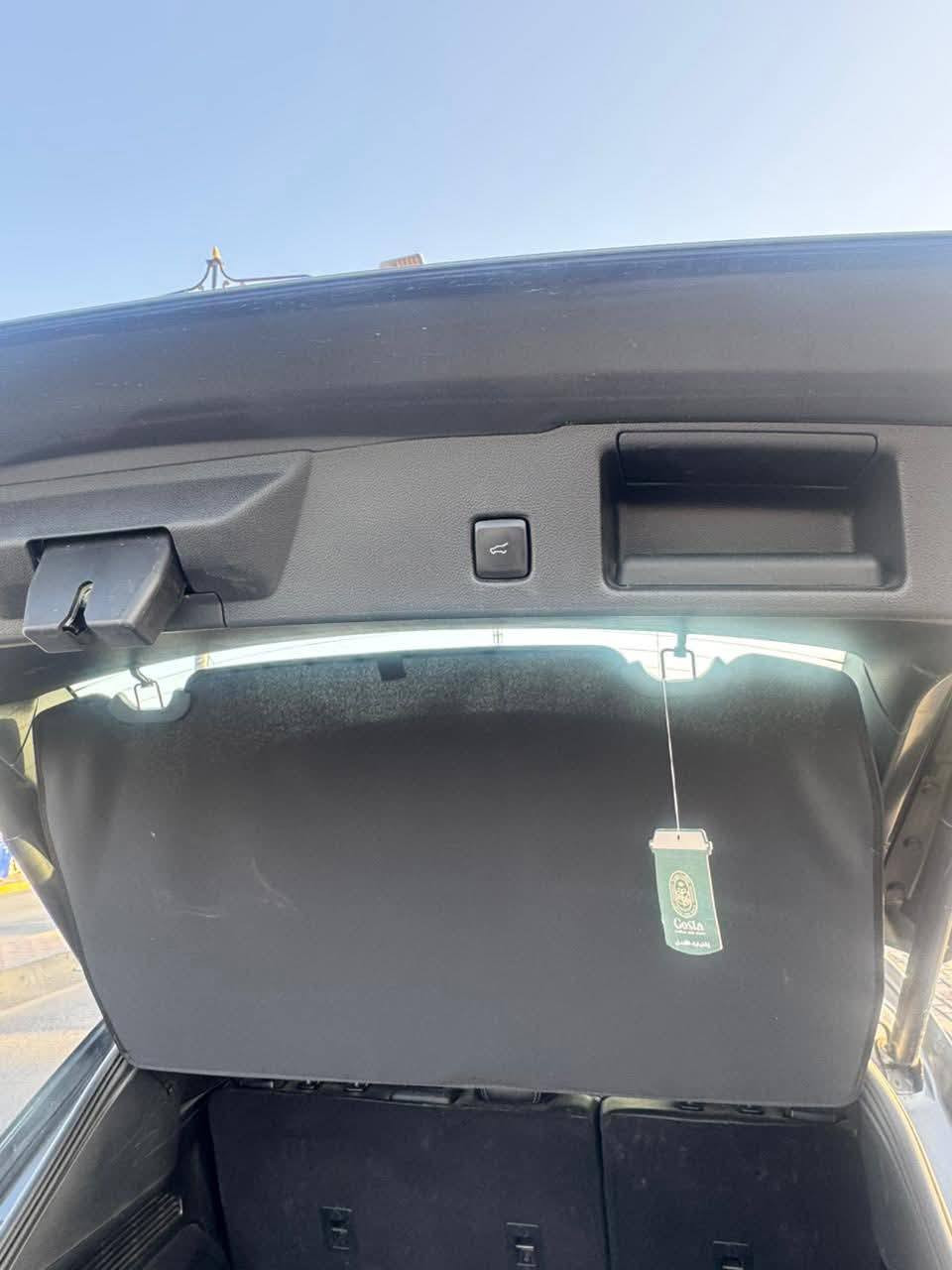 فورد اسكيب هايبرد بدون حادث فول مواصفات ما عد الفتحة 2022/***********
