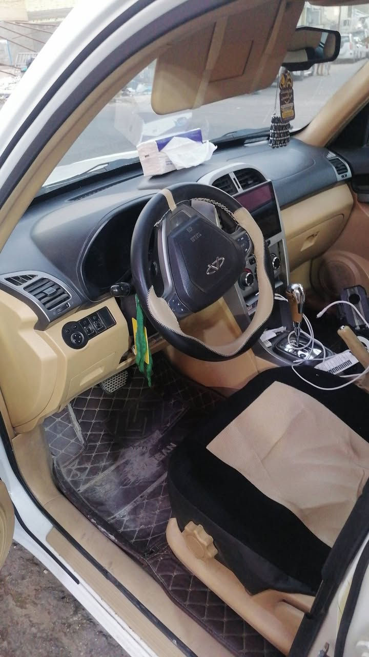 تيكو ٢٠١٣ بيها فقط باب السائق بارد تخم تاير صدر كهربائيات شاشه كامره للاستفسار الاتصال على الرقم *********** السعر المطلوب ٦٢ وبيها مجال بسيط مكاني حي الجهاد
