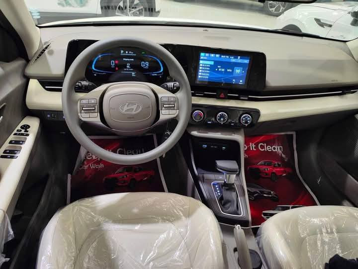 هونداي اكسنت موديل 2024خليجي
 بدون رقم حره ماشيه 6 الف زيرو سياره
 استخدام  بيت ضمان بيها من الشركه   
محرك 4 سلندر سعة 1500cc دبل نوزل
شاشة متصلة
كامرة خلفيه دوارة
حساسات امامي وخلفي
تحكم استيرن جهتين
تبريد قطعتين
سلايد روف
كشافات أمامية
مري كهرباء
مقاعد مخمل
مكاني بصره اتصل تعلق بخدمتك سعر140


**إذا كنت صاحب هذا الإعلان وتريد حذفه لأي سبب، رجاءا أرسل رسالة إلى الدعم الفني**