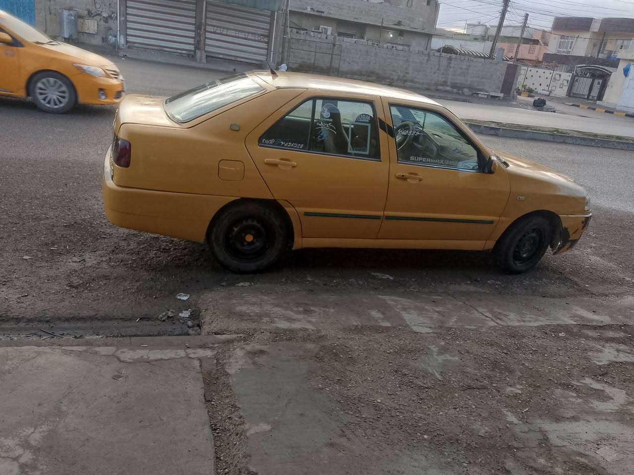 بسبب الوعود الكاذبة تم اعاده النشر 
سياره شيري 2011 رقم انكليزي 
مشروع وطني رقم بغداد 
عليها غرامه 100 الف فقط 
بطاقه بانزبن بيها 
سياره كاعده وحلوه 
سعر 30 وبيها مجال بسيط 
***********
