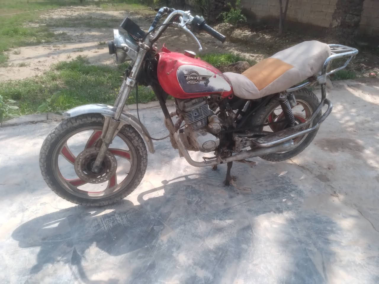 سلام عليكم دراجه جني دبل ابلك موديل ١٦ بدون أوراق سلف شغال السعر 150 لاتصال ***********
