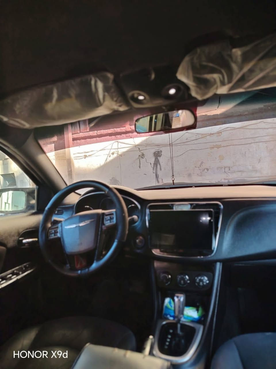 السلام عليكم
نوعها s200 
موديل السياره 2013 
السياره باسمي ورقم بابل الدولي 
سيارة مواصفات الاس كشن كهرباء وشاشه اعطال عدسات LED وشاشة أندرويد اصلية اوكامره 
سياره نظيفه ومخدومة واستعمال شخصي ما متعوبة
المكينة 2400 
 كير ٦ نمر 
ماشية 130 الف قابل للزيادة 
السياره حادثنا بنيد وجاملغ بدون دواخل 
شواصي لغود كفاله 
السياره جاهزة محرك وكير وكهربائيات ما بيها نقص ترايها جدا حلو ويعجبك مكينه وكير كفاله شغل واطلع 
مكان السيارة بابل الحله 
السعر ٧٤ وبيها مجال قليل 
رقمي
***********
