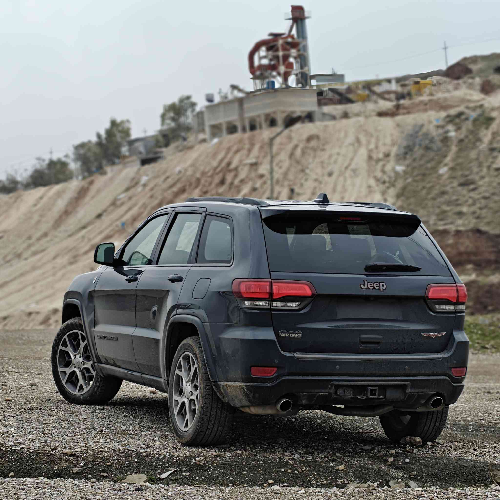 ما شاء الله 
جيب كراند شيروكي للبيع بسعر 220 ورقة وبيها مجال للطيبين
jeep grand cherokee trailhawk 2018
رقم بغداد دولي شبه مميز 
فول الفول دفع رباعي مواصفات بانوراما جكات تدفئة تبريد كشنات حضن خزن ميموري وحساسات وهواي هواي مواصفات بيها
وارد امريكي 3 قطع الامامية بدون دواخل صور الحادث موجودة
والي تعجبه بيها الخير ويتدلل اي استفسار واتساب على الرقم 
***********
