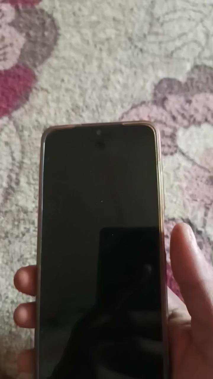 السلام علبكم جهاز البيع سمه وضح بل كرتون جهاز ذاكره مالته 128 مكفول كفاله عامه خو جديد ساله شهر ونص عندي  
وكامره تصوير تربط عل جهاز ثنينهن سعرهن 90 وبخدمتك 
***********
مكاني بصره تنومه بصالحيه
