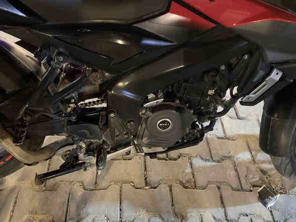 سلام عليكم بولسر NS 2021 للبيع فقط
دراجه مكفوله كفاله عامه كير ومكينه 

عليها كزوز رياضي والبلاديه موجوده 

دراجه نضيفه ما بيه اي نقص ماشيه 39 الف 

(اوراقه اصوليه )
سعر مليونين فقل 

مكاني بغداد الشعب 

***********

لمو شرايه لا يتعبني فدوه
