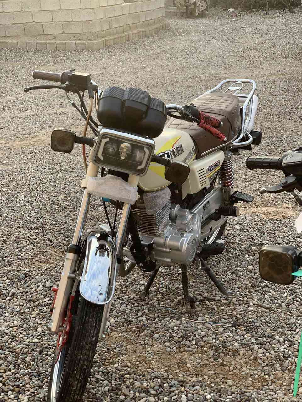 السلام عليكم
سولنك 2023 

ما مفتوح  

ما عايزو كلشي 

 السعر :580

***********
