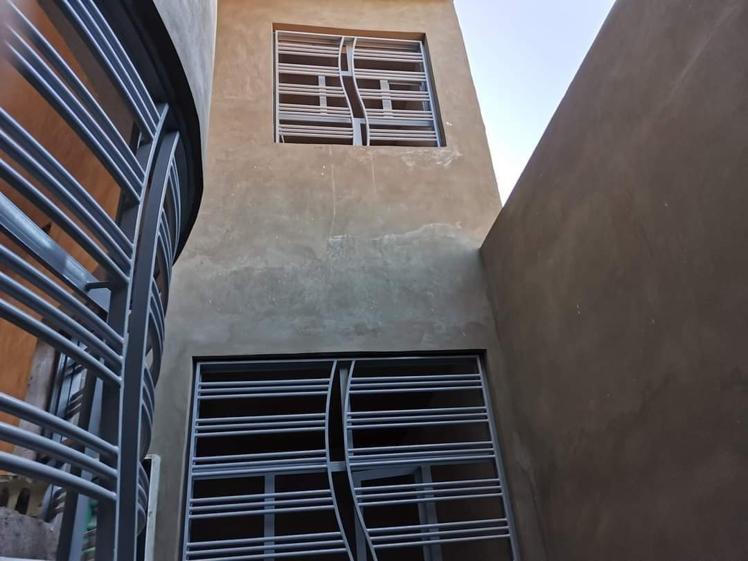 لبخ جص اسمنت بورك سراميك اعمالنه دخل النجف الاشرف 
لبخ وجهات خشن ناعم تغليف البوري الماء والكهرباء تور مغلون من ضمن العمال سراميك بورسلين بلماده شغل حديث انتصال على الرقم ***********منتظر الاسدي
