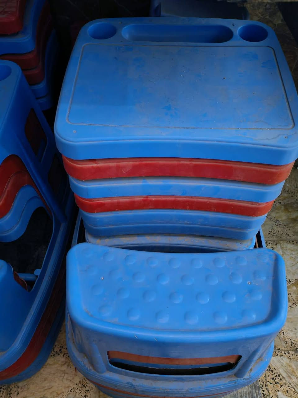 السلام عليكم أغراض روضة للبيع اسعار مناسبه جدآ يمكنكم التواصل على الرقم او الواتساب ***********
