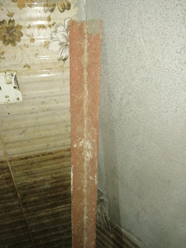 هنگلانه نوع الثقيل عدد 2
طول. متر ونص
طول متر و ٤٠ سم
بليته جديده ماخوذ منها ٥٠ سم طول نص متر


**إذا كنت صاحب هذا الإعلان وتريد حذفه لأي سبب، رجاءا أرسل رسالة إلى الدعم الفني**