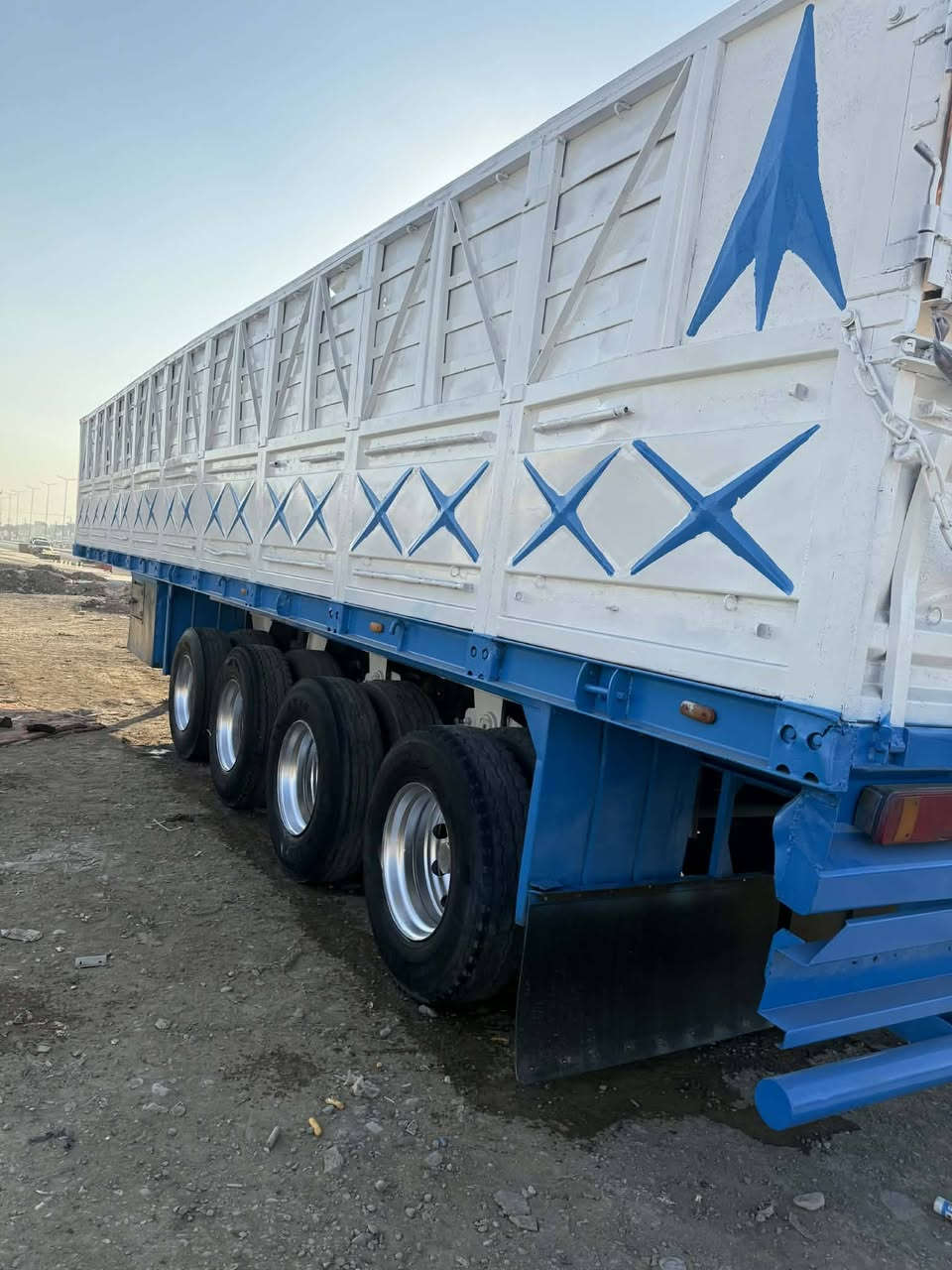 سلام عليكم عربانه حداديه للبيع شاصي 14 دناكير 14 طولها 12 او نص تايرات نص عمر (السعر 100 او بيها مجال ) مكان ديالى بني سعد ***********
***********
