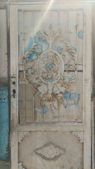 متاح شيلمان وشبابيك وبيبان حديد 
مكاني البصره الهارثه 
***********
