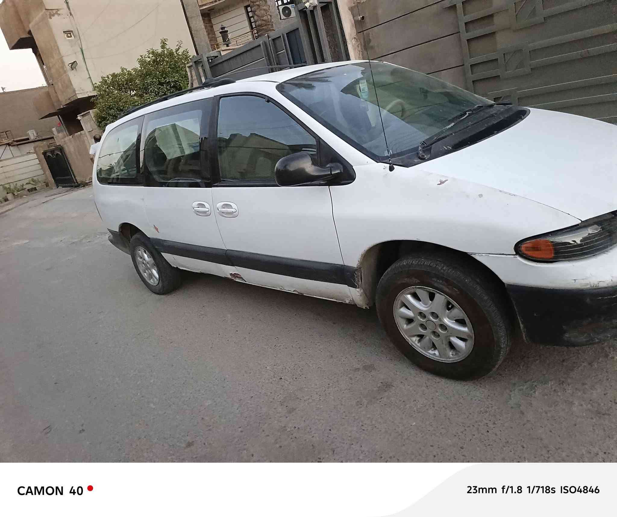 بيع مستعجل دوج مديل ٢٠٠٠ رقم بغداد انكليزي بسمي هزه جديه تخم تاير  كامله  سعر ٤٢ او بيهه مجال ***********  مكان سياره بغداد
