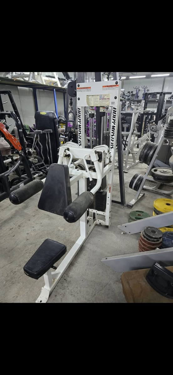 جهاز امريكي اصلي بدي ماستر نشر للجانب جالس للاستفسار الاتصال على الرقم ***********
