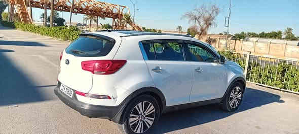 السلام عليكم كيا سبورتج ١٥ خليجي البيع مواصفات السياره بانوراما فور ويل مري قلاب شاشه بيهه بنيد صبغ فقط مو حادث  رقم بغداد السعر ١٥٥  مكان السياره المنصور رقمي ***********
