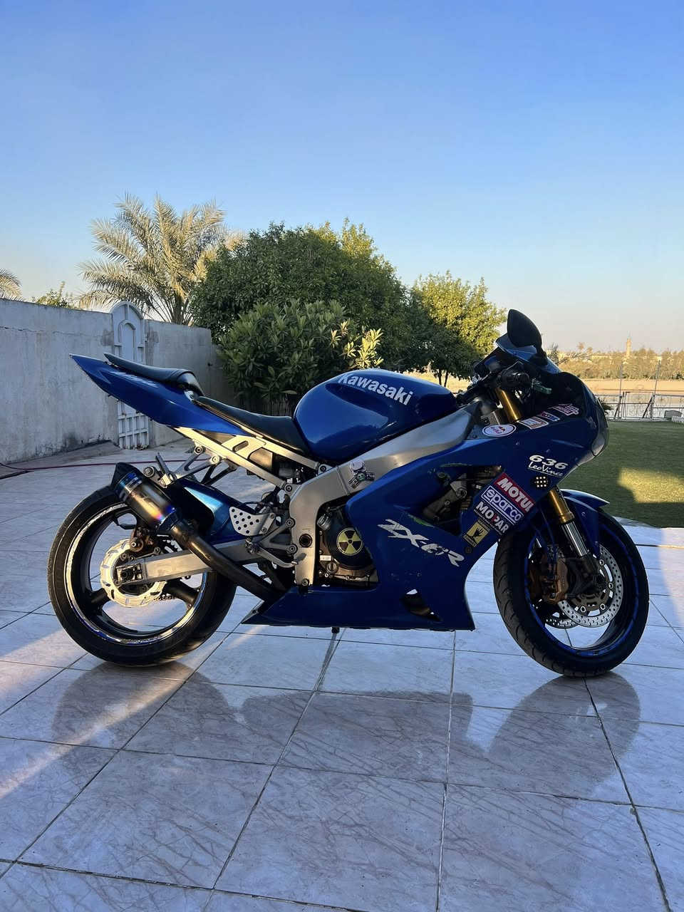 من رخصة الادمن  / للبيع دراجه كاوسكي cc636 موديل 2002 دراجة حلوه ومرتبه عليها ادامه قبل سبوعين بانزين كله محسن دراجه معتني بيها كلش عليها ملاحضات بسيطه بالگفرات شخوط گير ومكينة مكفولات مثل الورد دراجة صاروخ 123 تاكل التبليط 

سعرها 25 وبيها مجال للشراي يشلع عيوني ما ارده 

اخوان اللي يشوف دراجة غالية علي  يذكرنا بتعليق طيب وان شاء الله يصعد اغاتها 
عنواني بغداد جسر المثنى/***********
