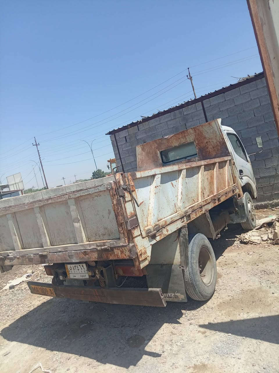 السلام عليكم ورحمة
كنتر قلاب للبيع رقم كركوك سنويه ما ساقطه رقم الماني سياره مكفول بيه الكير والشاصي والمحرك تحويل مباشر ما عليه أي غرامه مكان عامرية الفلوجة السعر ٣٥ وبيه مجال حك الجيه للاستفسار الاتصال على الرقم التالي ***********
