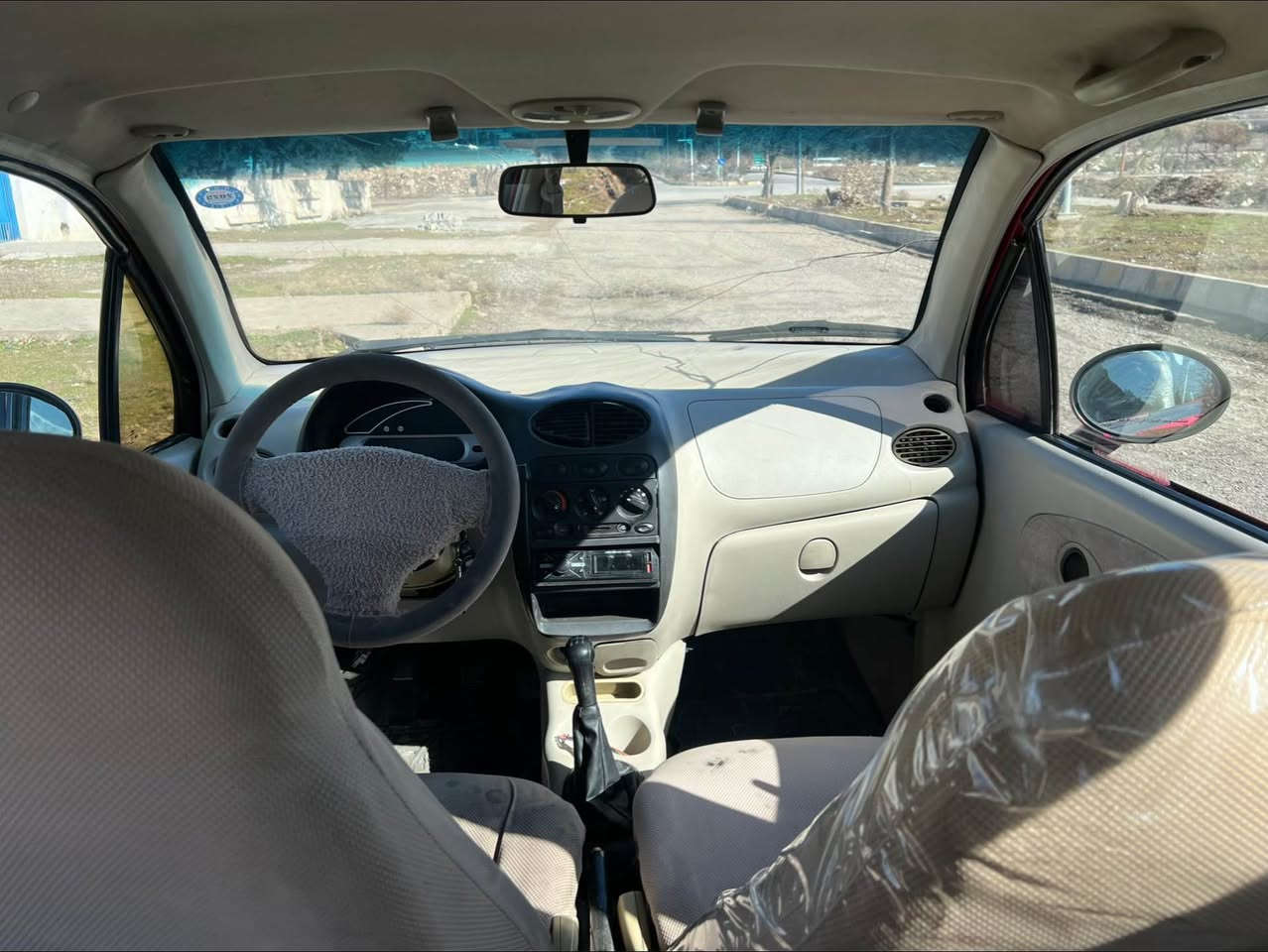 سەنەوی پلاستیکە (مۆدیلی(2012) بەشەرتی ئەوەلایاتی هەبیت موسوبڕاوە نەبیت گێڕعادیە تەبریتی ساردووگەرم ئیش ئەکات بەشەرت چوار تایەیی تازەی لەژێرە Singapore
