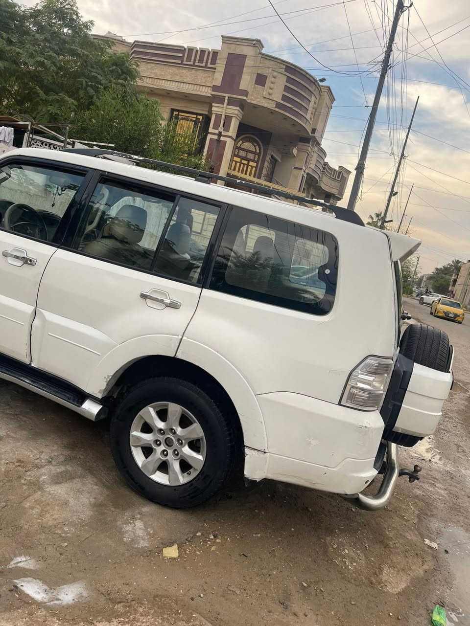 السلام عليكم باجيرو لبيع مديل 2010 رقم أربيل بسمي مصبوغه إحرام سعر 105 وبيها مجال تحياتي 
او مراوس 
***********
