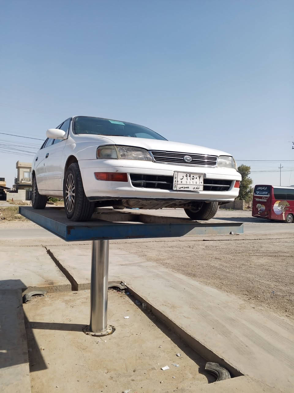 سيارات للبيع موديل ١٩٩٢
مكينه 18ابو الكف كير تومتيك تبريد شغال تدفياء شغال 
والله بي ٤ ابع قطع صبغ  بدون دواخل بس اني ابيع صبغ عام مثل ماشتريت
سعر ٥٤ وبي مجال قليل
***********
***********
