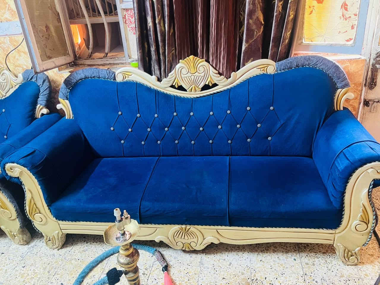 السلام عليكم تخم 10 مقعاد
فقط المقعد ابوتك يراد اله ترتيب مكسور المكان بغداد بلديات 
السعر 200 وبي مجال تفاصيل اكثر خاص 
***********
