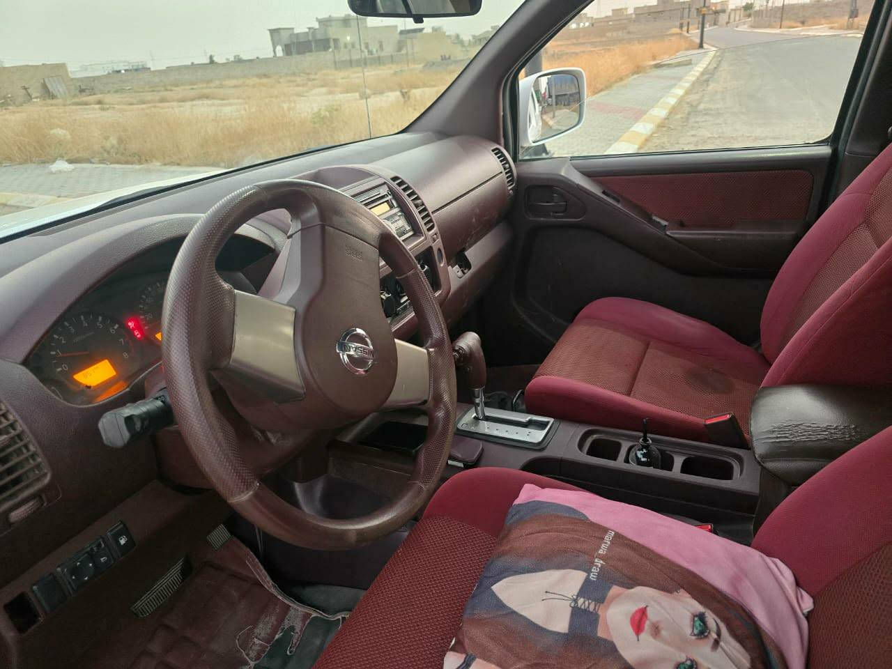 🚗 للبيع — نيسان نافارا بيك أب
موديل: 2011
رقم: بغداد
السيارة بحالة طيبة ونظيفة، استخدام يومي طبيعي،
مناسبة للشغل والتحميل وكذلك للاستخدام الشخصي
🔧 التفاصيل:
▪️ محرك بحالة جيدة وما يشتكي من شي
▪️ كير منتظم وتبديل ناعم
▪️ شاصي مضبوط وما بيه ملاحظات
▪️ بيها فقط قطعتين رش (تجميلي)
▪️ داخلية نظيفة ومحافظة
▪️ إطارات بحالة جيدة
▪️ سيارة عملية وتتحمل الشغل
🚙 مميزاتها:
▪️ بيك أب اقتصادي مقارنة بحجمه
▪️ مناسب للخطوط والسفر
▪️ قطع غيار متوفرة وسهلة
💰 السعر: 117 (قابل للتفاوض البسيط للجادين)
📍 السيارة جاهزة للفحص والمعاينة بأي وقت


**إذا كنت صاحب هذا الإعلان وتريد حذفه لأي سبب، رجاءا أرسل رسالة إلى الدعم الفني**