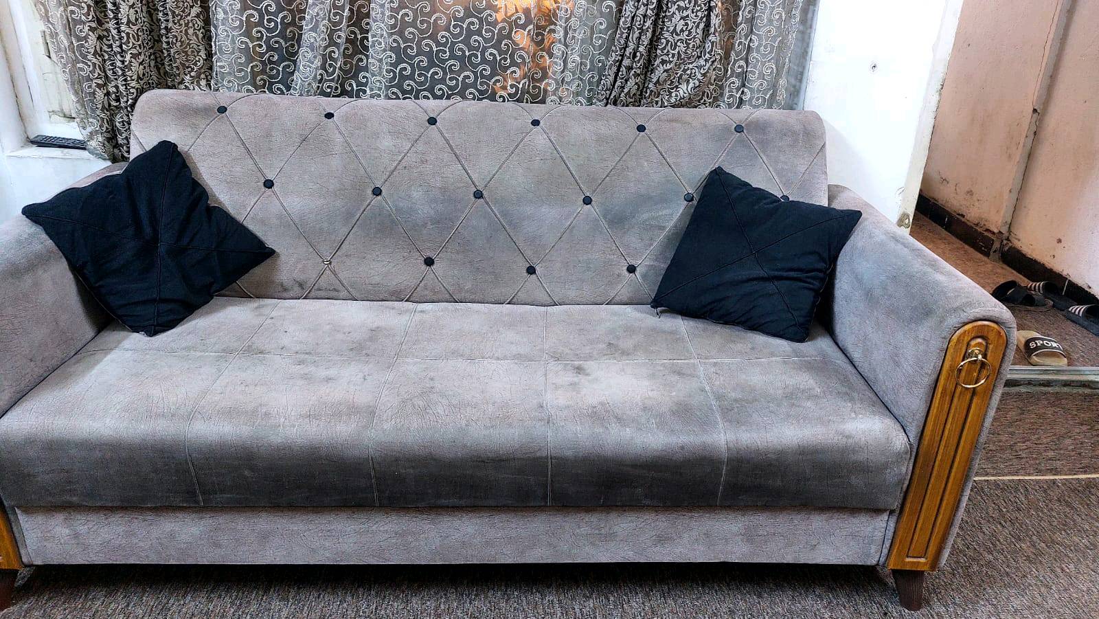 بغداد المنصور 
تخم عشر مقاعد 